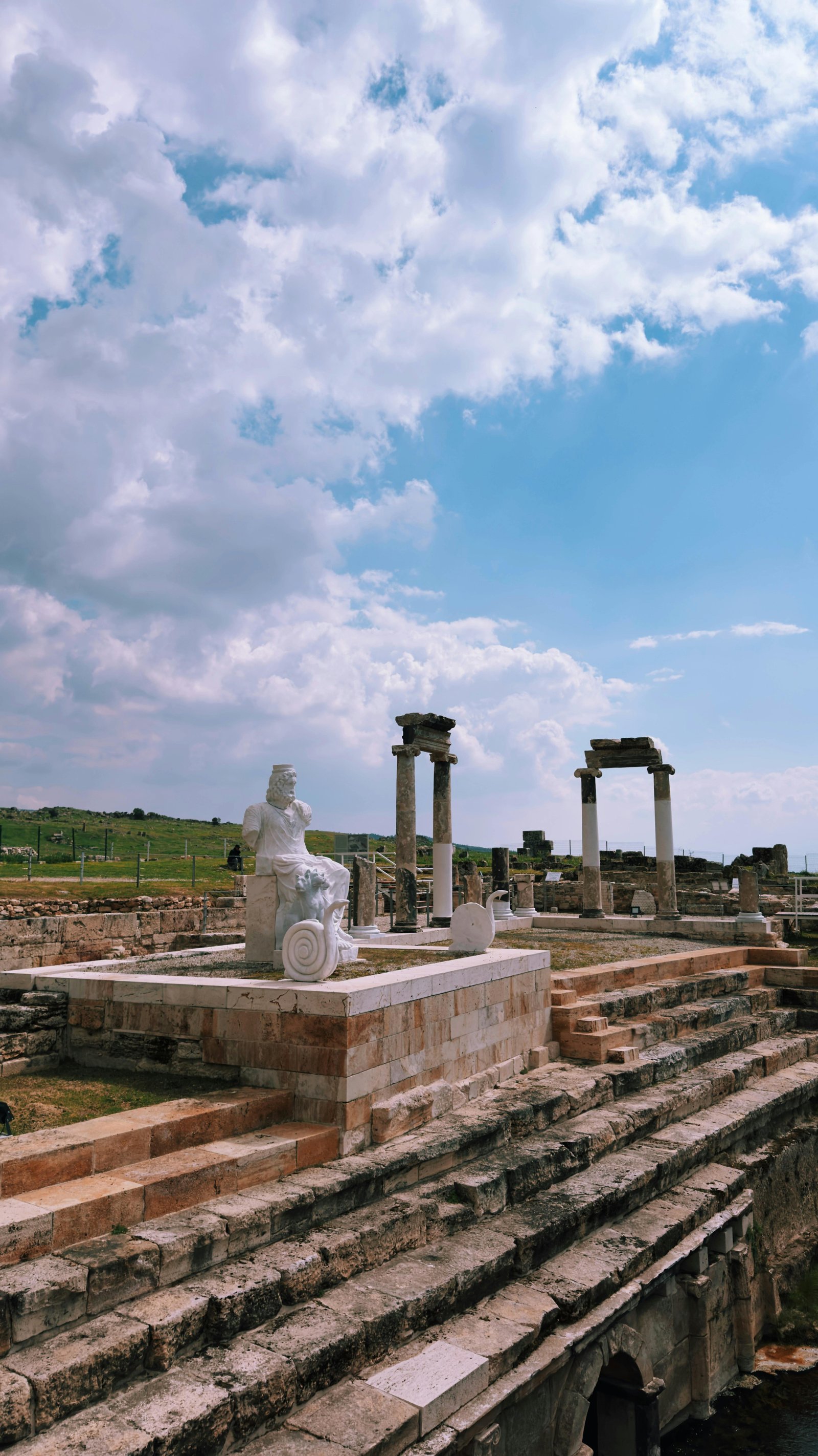 Pamukkale Private Tour – Hierapolis, Travertines & Cleopatra Pool